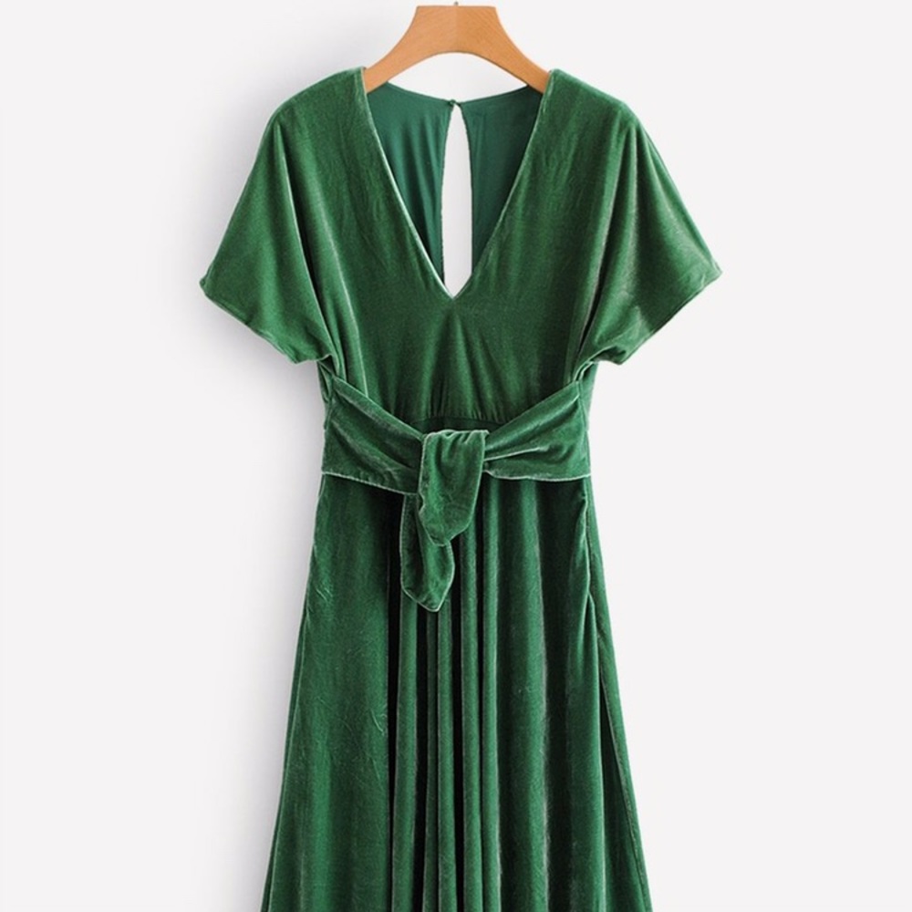 SHEIN Green Velvet Midi Dress